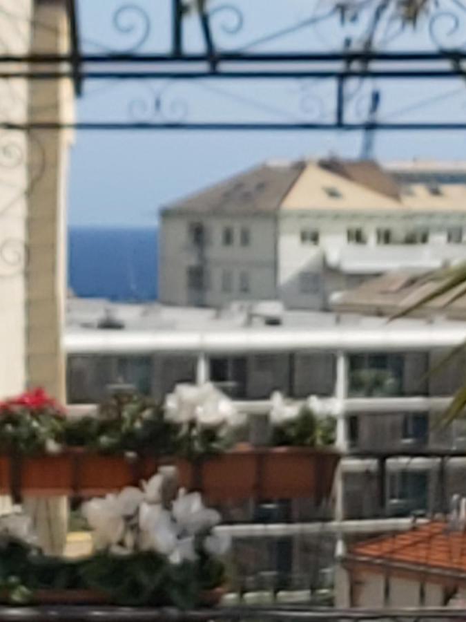 Costa E Mare Apartment Савона Екстериор снимка