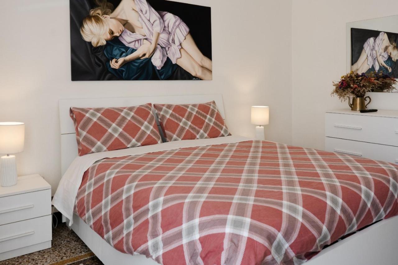 Costa E Mare Apartment Савона Екстериор снимка